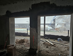 Oprava stáje pro skot